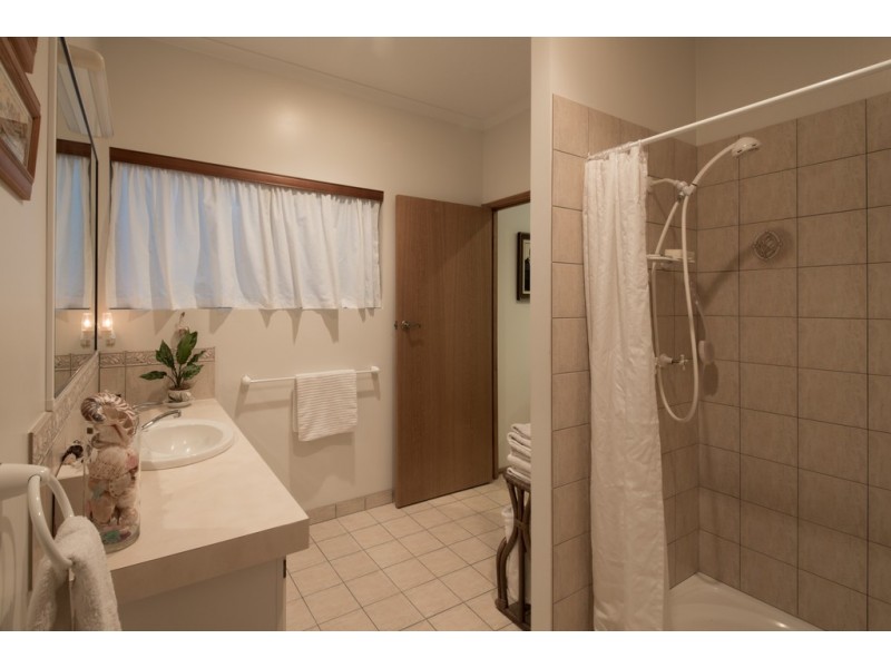 52 Moonlight Drive, Jubilee Pocket QLD 4802