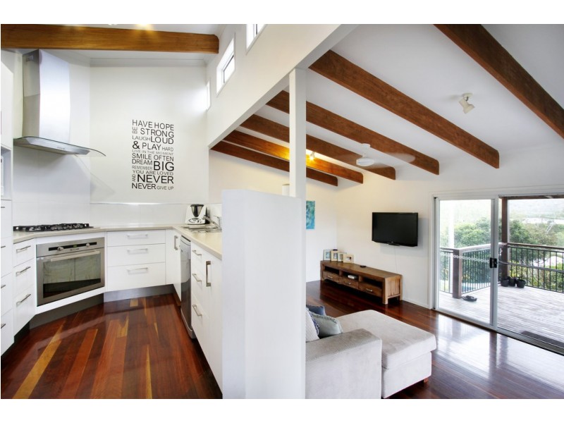 3 Alice Court, Cannonvale QLD 4802