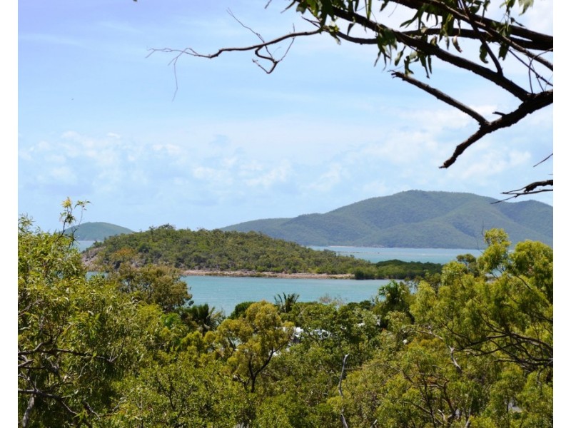 5 Armit Court, Hideaway Bay QLD 4800