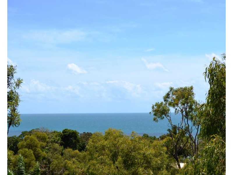 5 Armit Court, Hideaway Bay QLD 4800