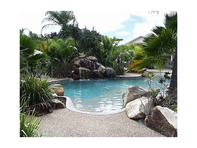 17/24 Pandanus Drive, Cannonvale QLD 4802