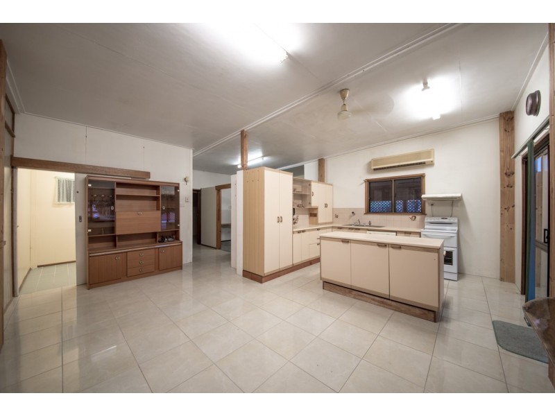 4 Burton Street, Midge Point QLD 4799