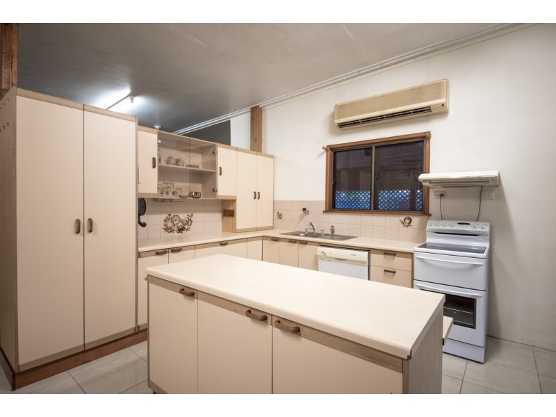 4 Burton Street, Midge Point QLD 4799