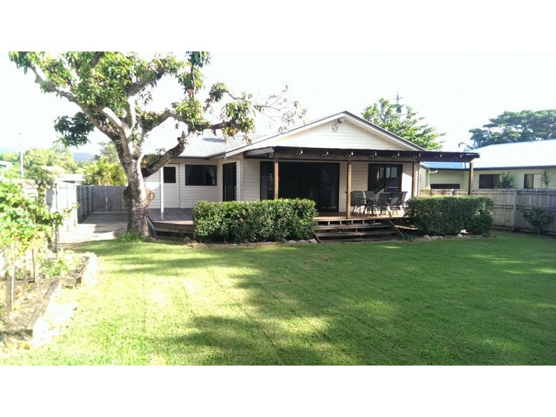 122 Shute Harbour Road, Cannonvale QLD 4802