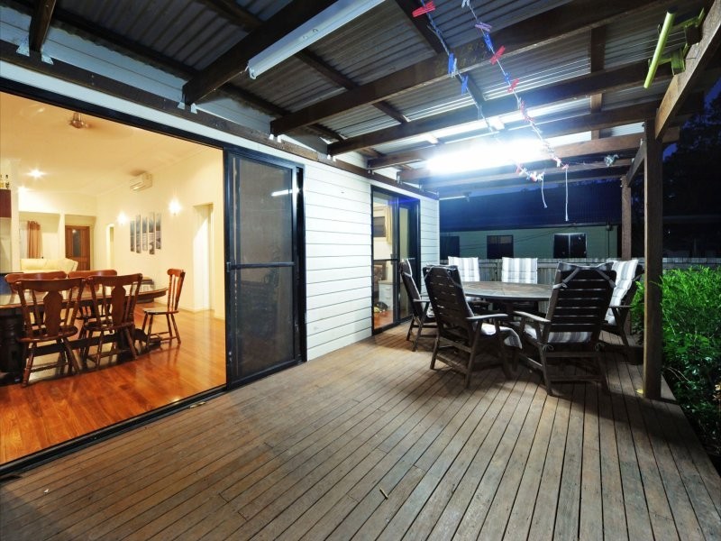 122 Shute Harbour Road, Cannonvale QLD 4802