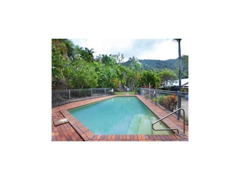 16/28 Island Drive, Cannonvale QLD 4802