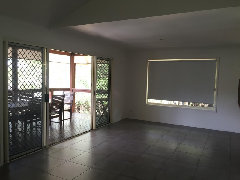 2/9 Macarthur Drive, Cannonvale QLD 4802