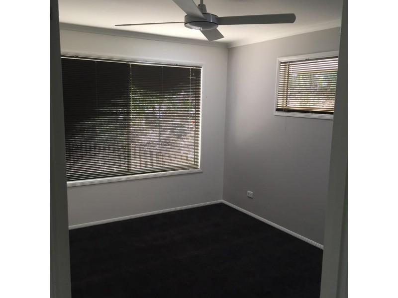 2/9 Macarthur Drive, Cannonvale QLD 4802