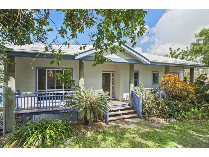 12 Panoramic Court, Cannonvale QLD 4802