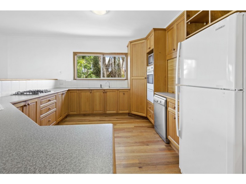 12 Panoramic Court, Cannonvale QLD 4802