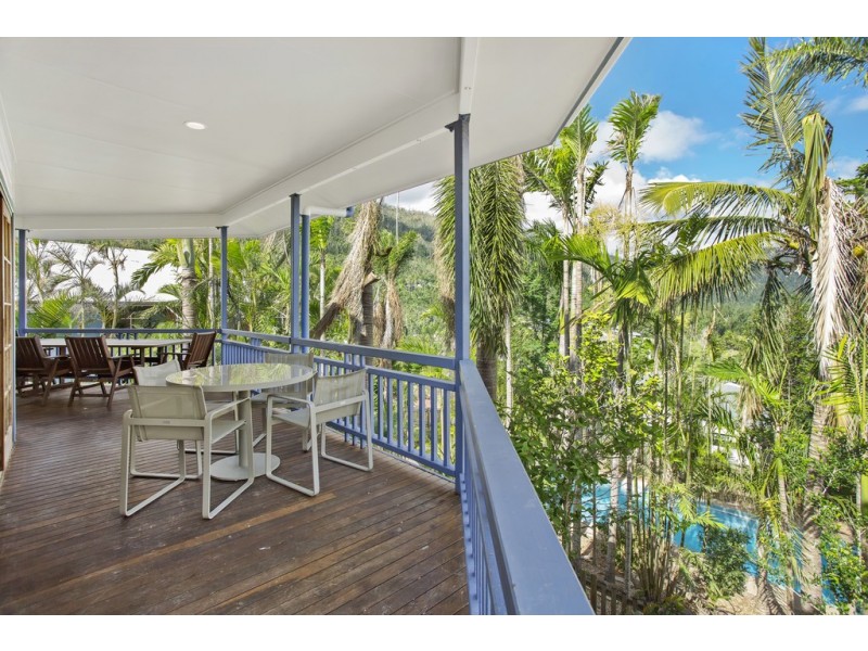12 Panoramic Court, Cannonvale QLD 4802