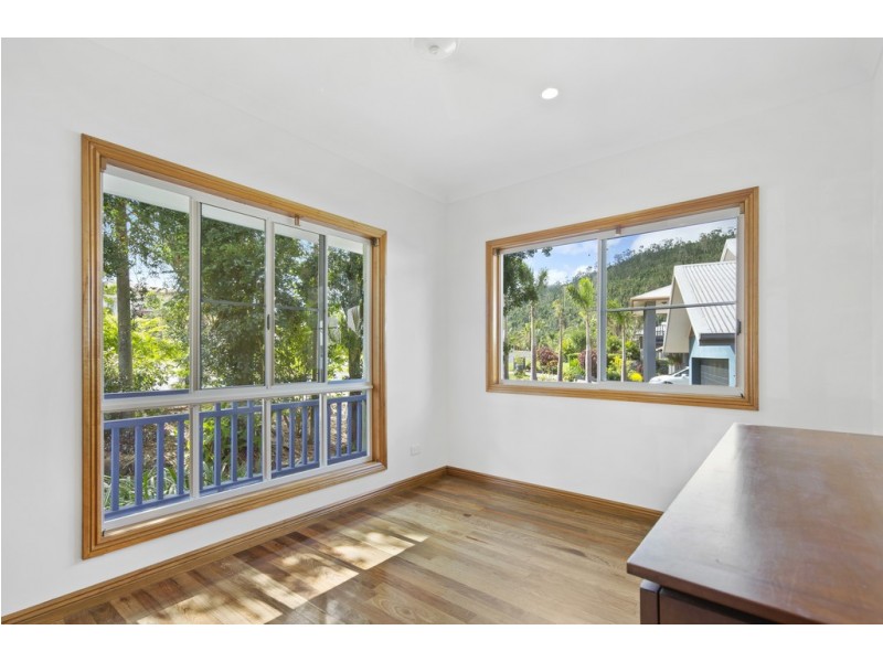 12 Panoramic Court, Cannonvale QLD 4802