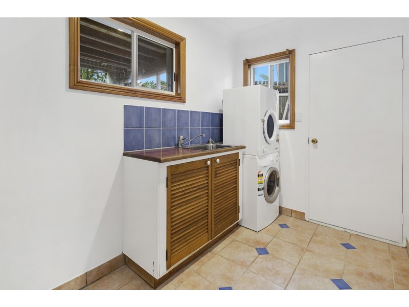 12 Panoramic Court, Cannonvale QLD 4802