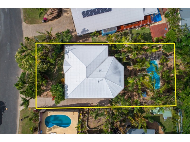 12 Panoramic Court, Cannonvale QLD 4802
