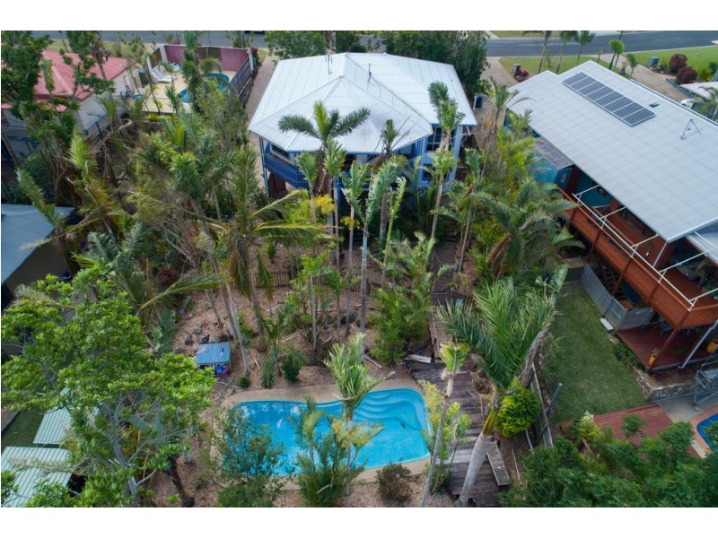 12 Panoramic Court, Cannonvale QLD 4802