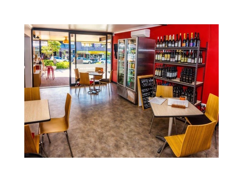 346 Shute Harbour Road, Airlie Beach QLD 4802