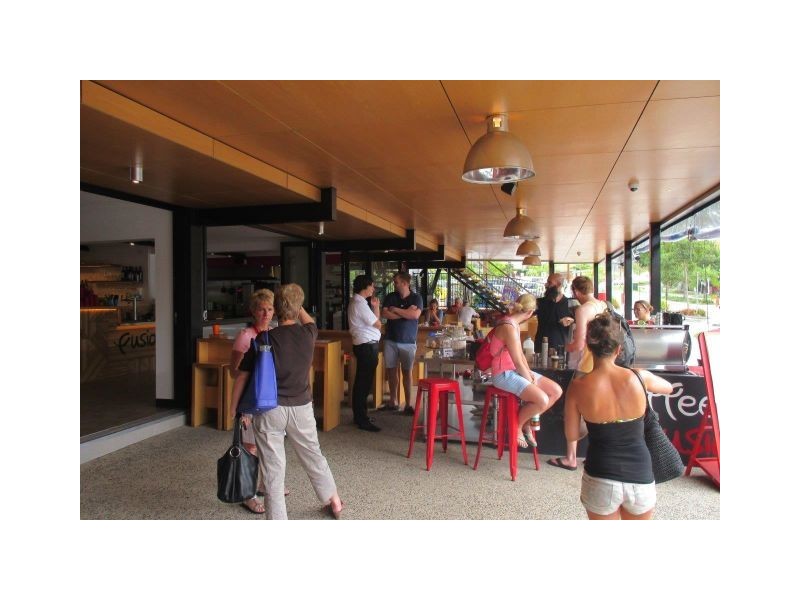 346 Shute Harbour Road, Airlie Beach QLD 4802