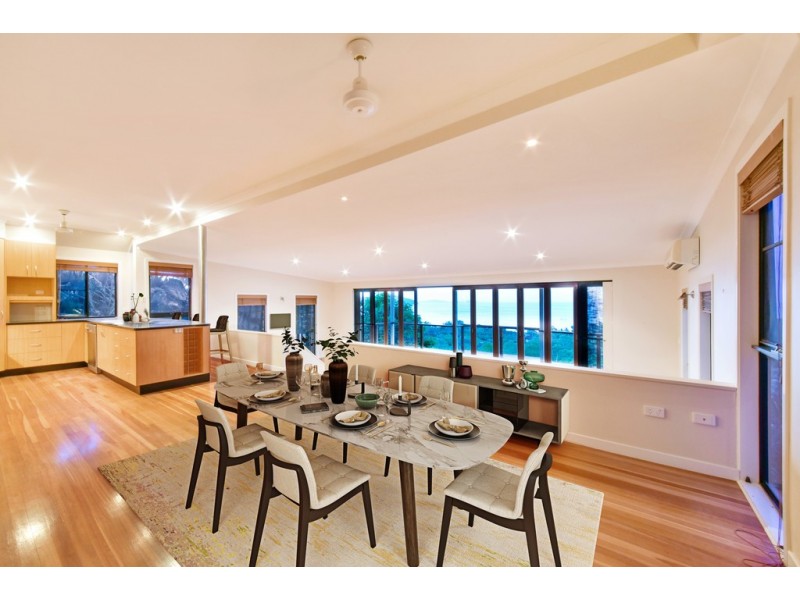 17 Woodwark Crescent, Cannonvale QLD 4802