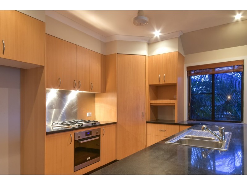 17 Woodwark Crescent, Cannonvale QLD 4802