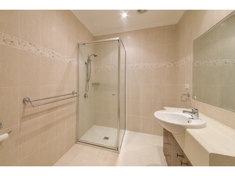 17 Woodwark Crescent, Cannonvale QLD 4802