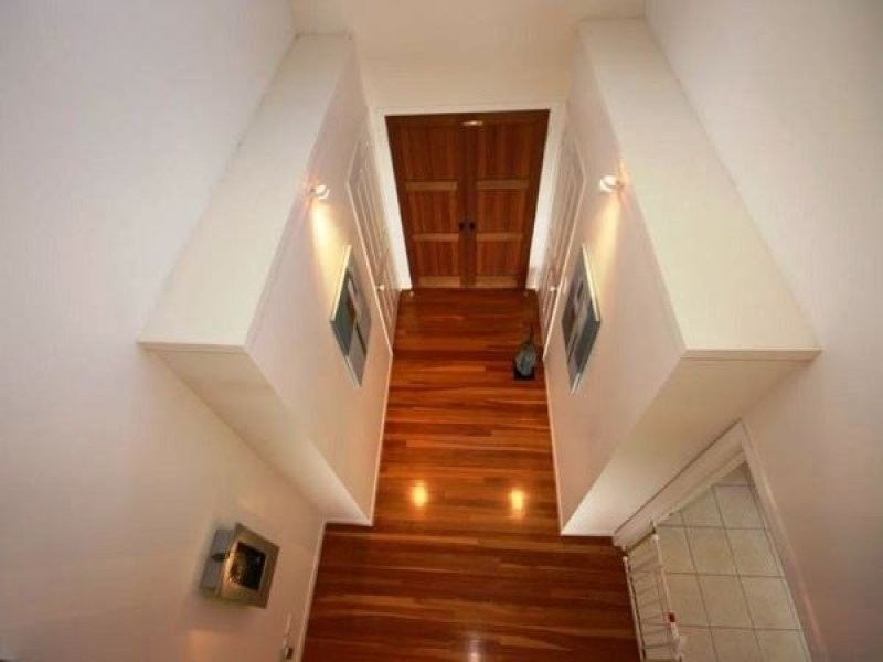 17 Woodwark Crescent, Cannonvale QLD 4802