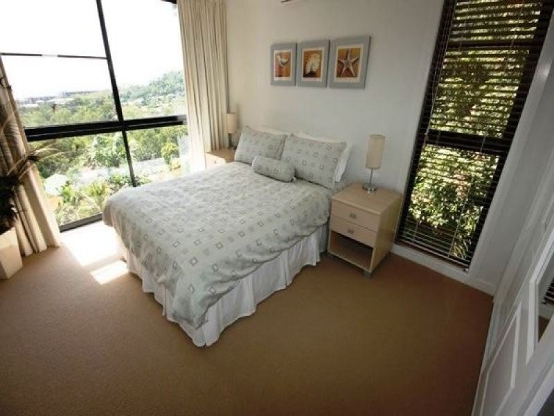 17 Woodwark Crescent, Cannonvale QLD 4802