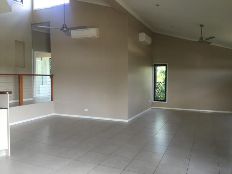 25 Beth Court, Cannonvale QLD 4802