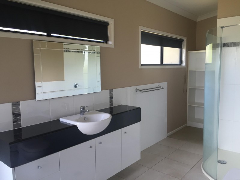 25 Beth Court, Cannonvale QLD 4802