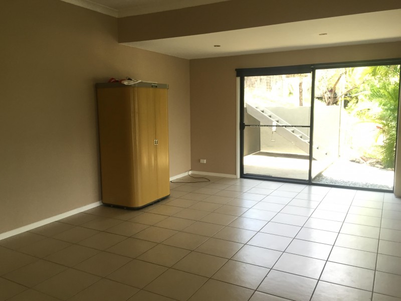 25 Beth Court, Cannonvale QLD 4802