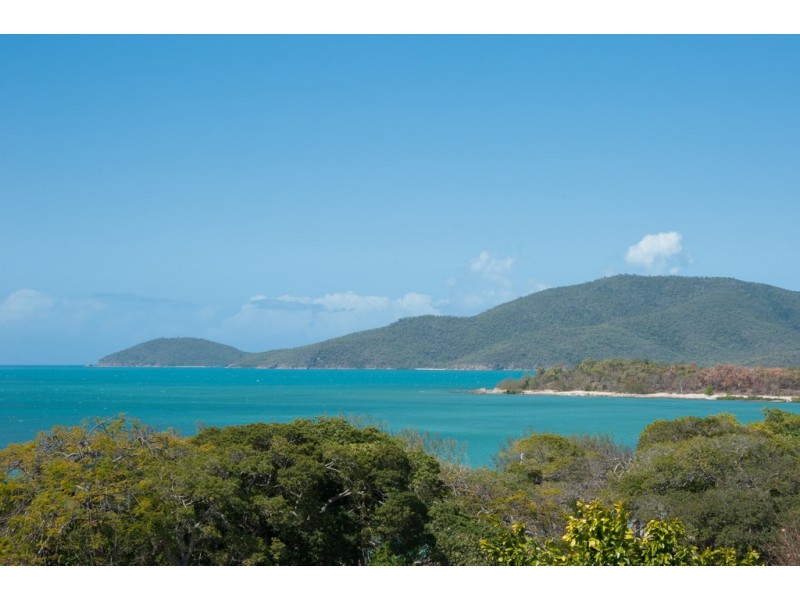 7 Cowry Crescent, Dingo Beach QLD 4800