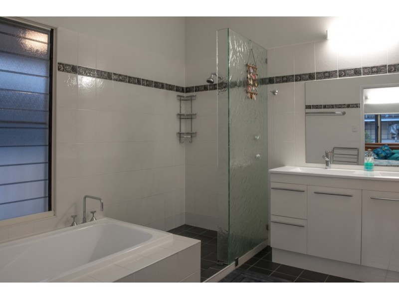 7 Cowry Crescent, Dingo Beach QLD 4800