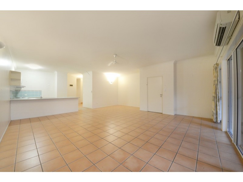 20/20 Island Drive, Cannonvale QLD 4802
