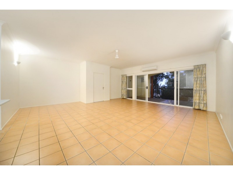 20/20 Island Drive, Cannonvale QLD 4802