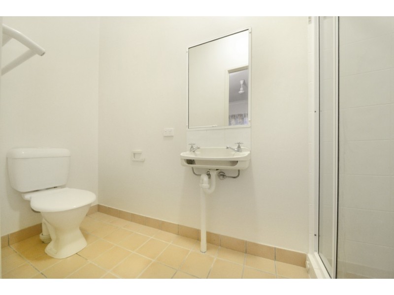 20/20 Island Drive, Cannonvale QLD 4802