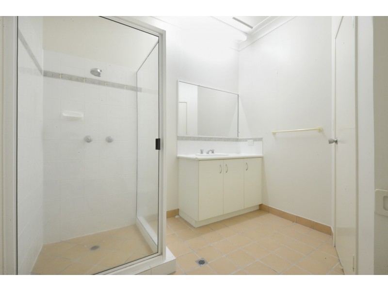 20/20 Island Drive, Cannonvale QLD 4802