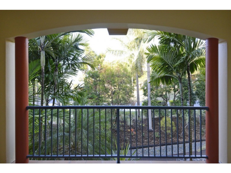 20/20 Island Drive, Cannonvale QLD 4802