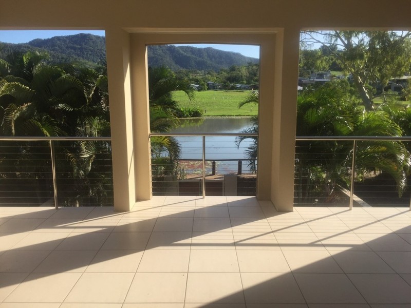 44 Abell Road, Cannonvale QLD 4802