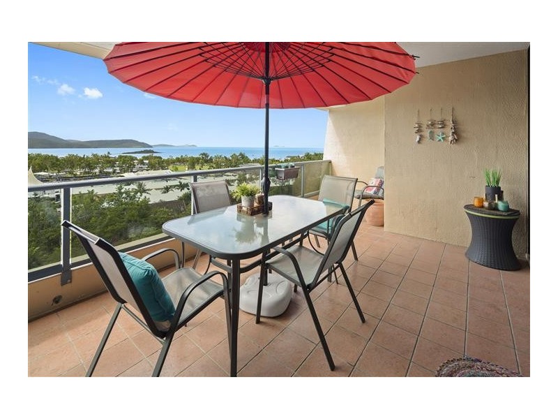 133/4 Eshelby Drive, Cannonvale QLD 4802