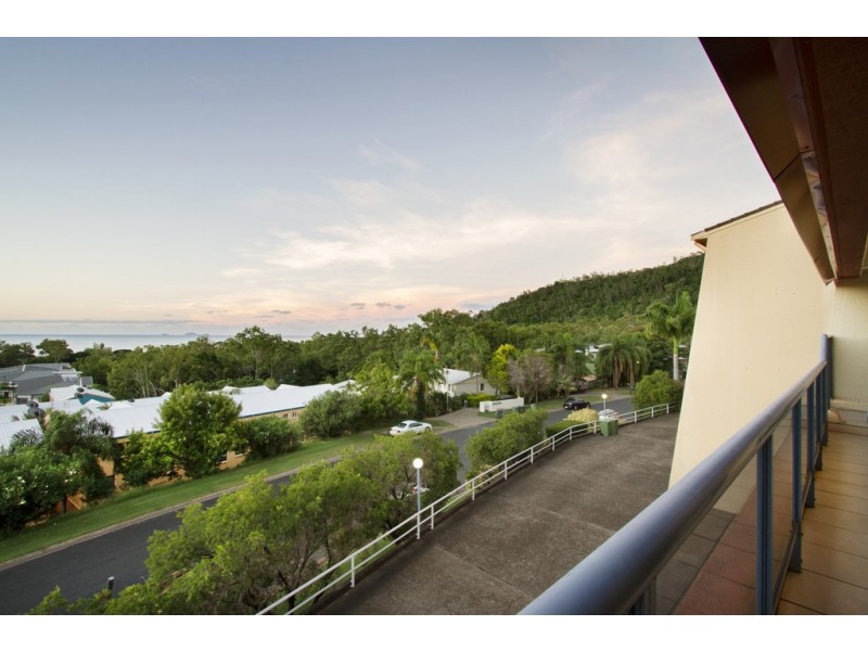 29/2 Eshelby Drive, Cannonvale QLD 4802