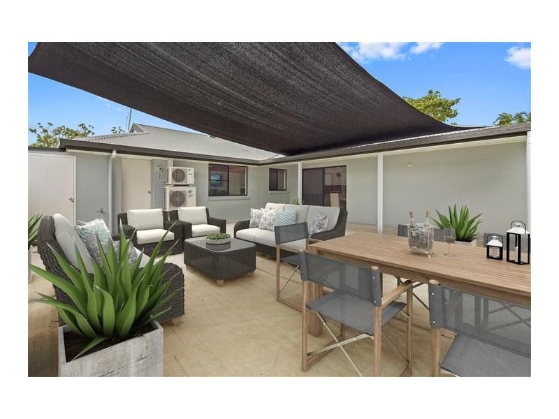 9 Links Drive, Cannonvale QLD 4802