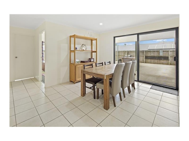 9 Links Drive, Cannonvale QLD 4802