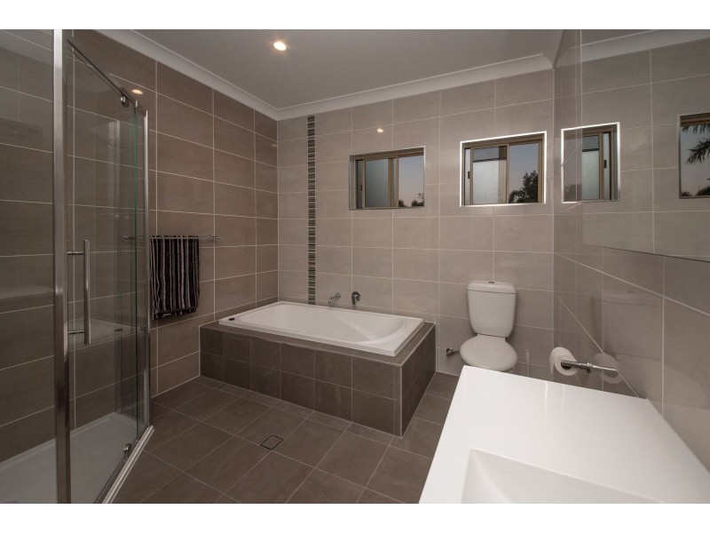 30 Rose Street, Proserpine QLD 4800