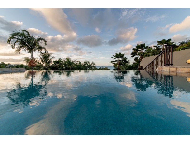 9/4 Golden Orchid Drive, Airlie Beach QLD 4802