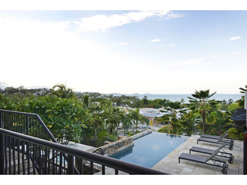 9/4 Golden Orchid Drive, Airlie Beach QLD 4802