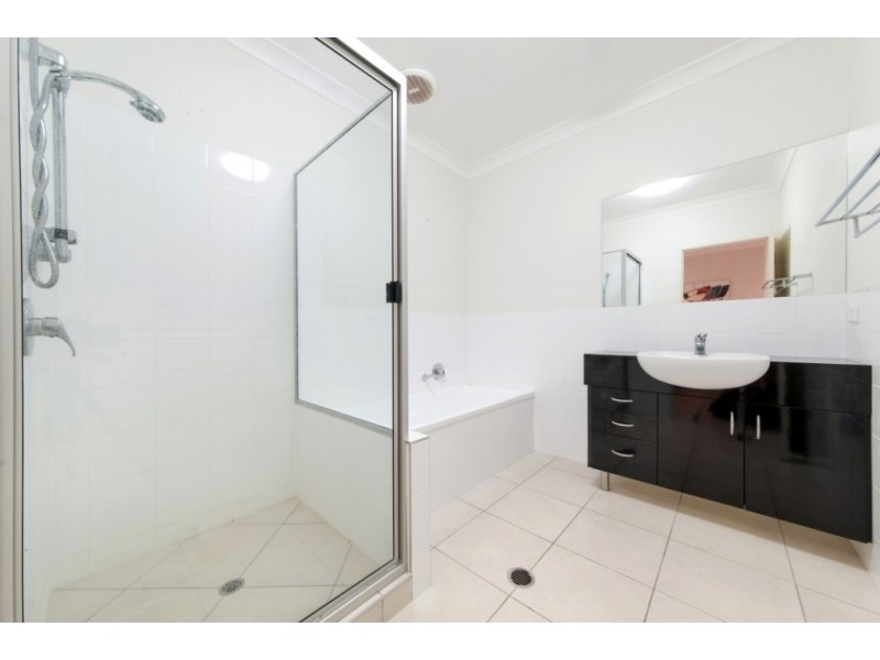 1/13 Ryben Court, Cannonvale QLD 4802