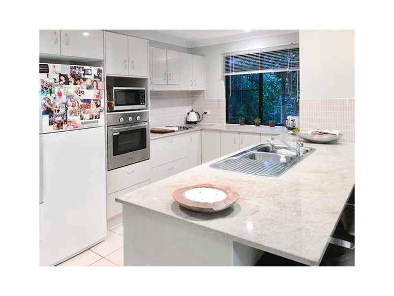 4/14 Altmann Avenue, Cannonvale QLD 4802