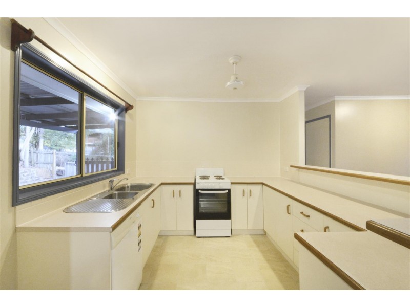 33 Sandpiper Crescent, Jubilee Pocket QLD 4802