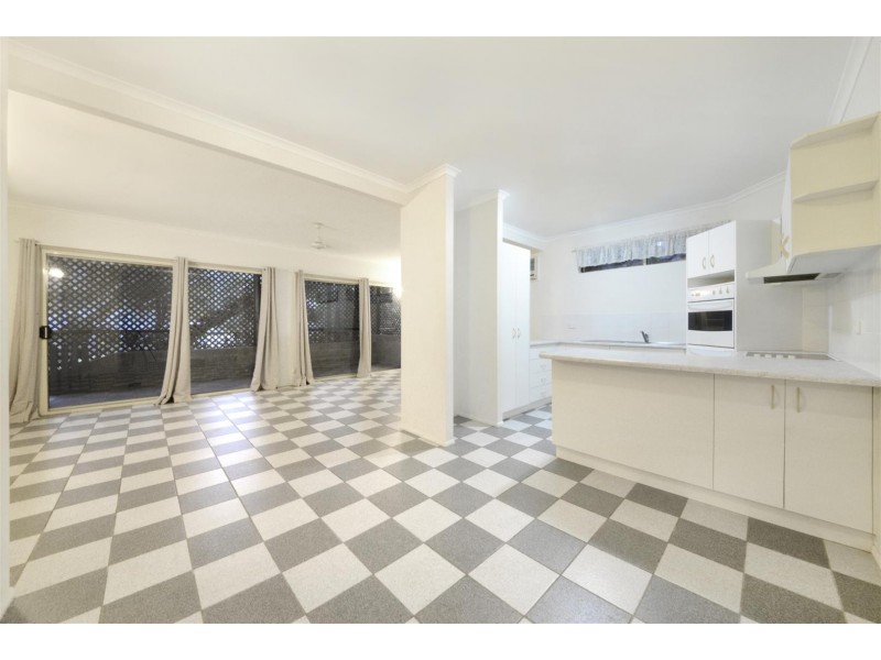 33 Sandpiper Crescent, Jubilee Pocket QLD 4802