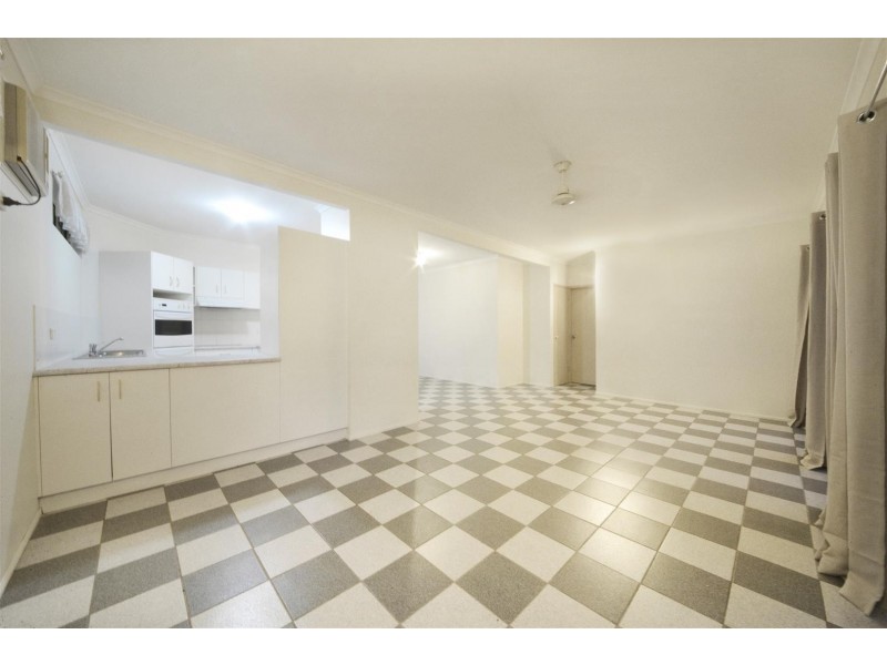 33 Sandpiper Crescent, Jubilee Pocket QLD 4802