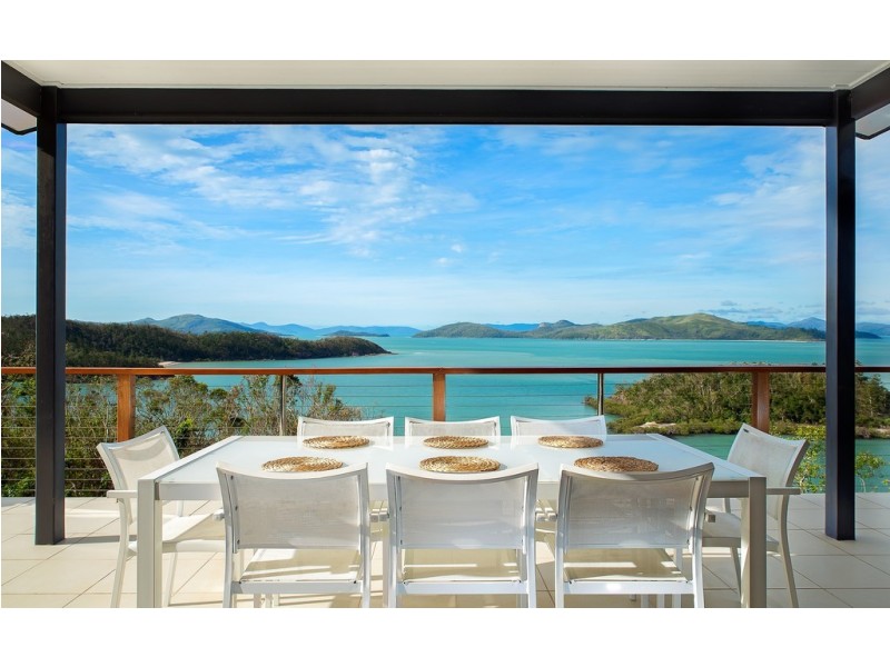 35 – 37 Harbour Avenue, Shute Harbour QLD 4802